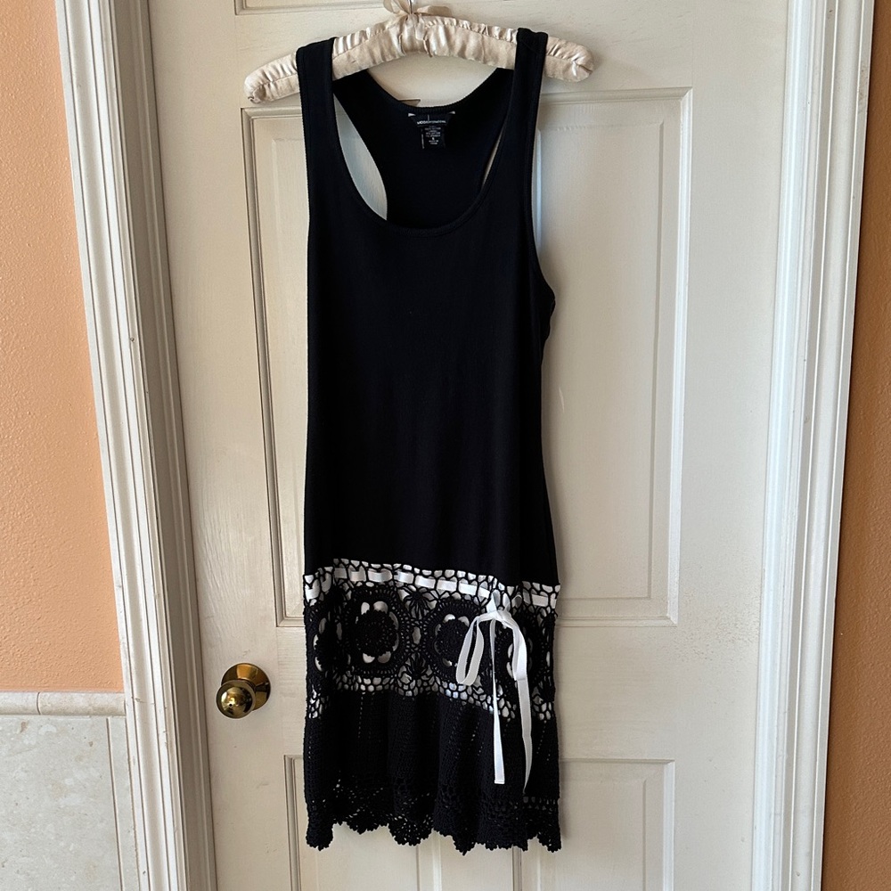 Black Sleeveless Dress with Lace Hem